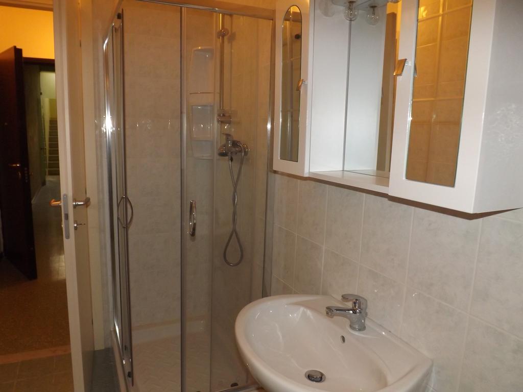 مونتيكاتيني تيرمي B&B Central Toma المظهر الخارجي الصورة
