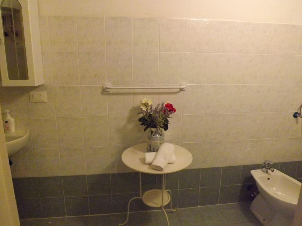 مونتيكاتيني تيرمي B&B Central Toma المظهر الخارجي الصورة