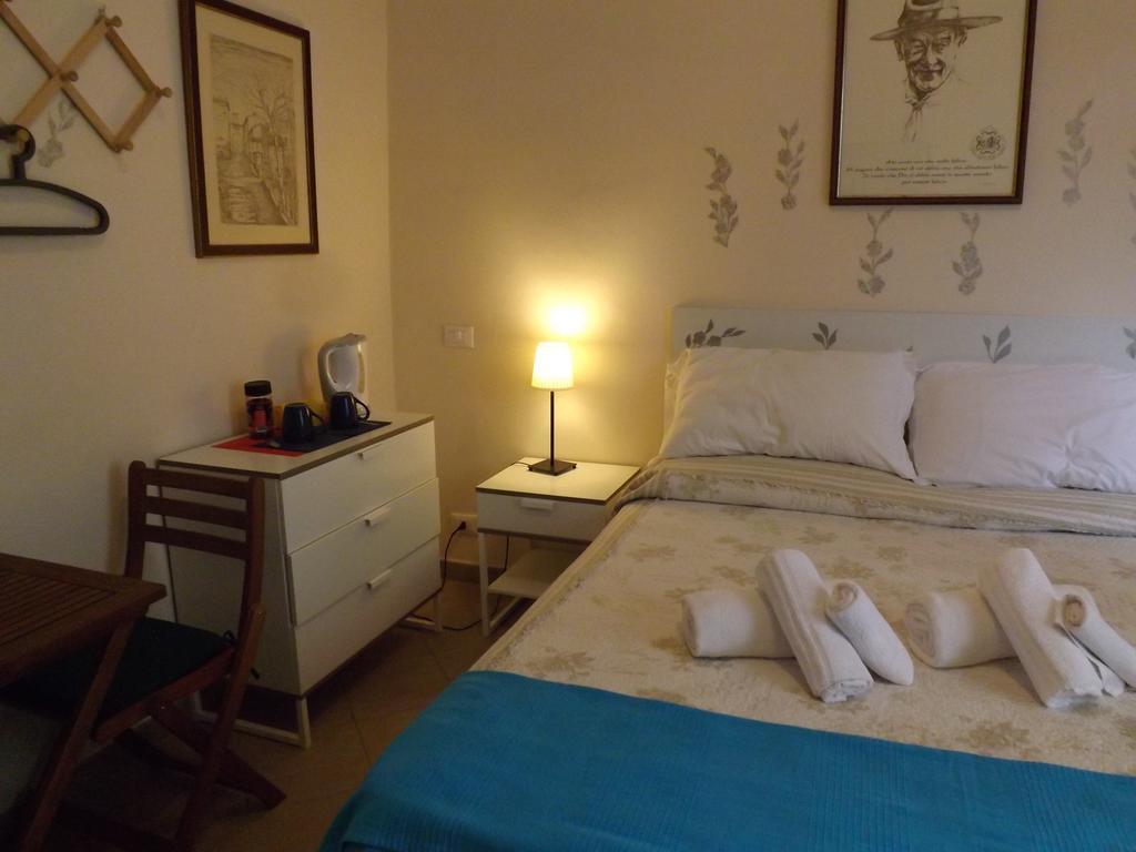 مونتيكاتيني تيرمي B&B Central Toma المظهر الخارجي الصورة